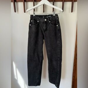 Gap Kids black 90s high rise loose jeans - size 8Y
